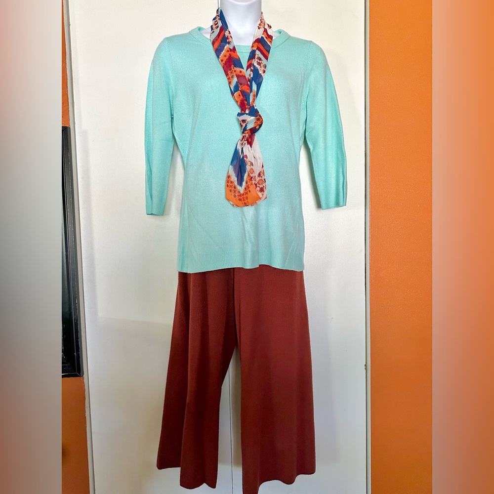 Nine West cropped sweater pants